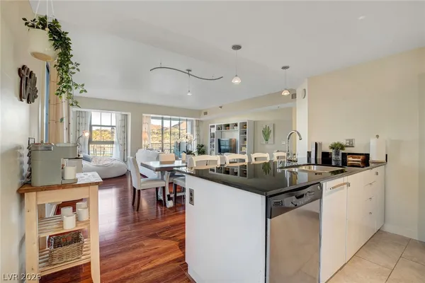 $2,900 | 29 Montelago Boulevard, Unit 153, Henderson, NV 89011
