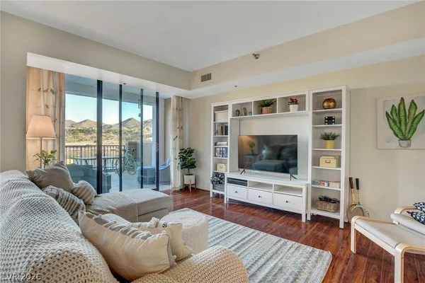 $2,900 | 29 Montelago Boulevard, Unit 153, Henderson, NV 89011