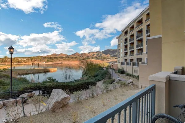 $2,900 | 29 Montelago Boulevard, Unit 153, Henderson, NV 89011