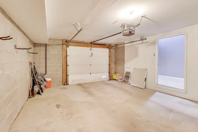 $3,900 | 2305 West Thomas Street, Unit 1, Chicago, IL 60622