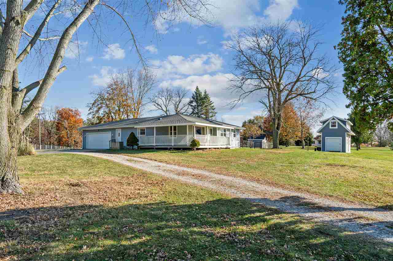 1386 Curtis Brg Road Northeast Swisher, IA 52338 - Photo 3 of 39 Gallery Image 3