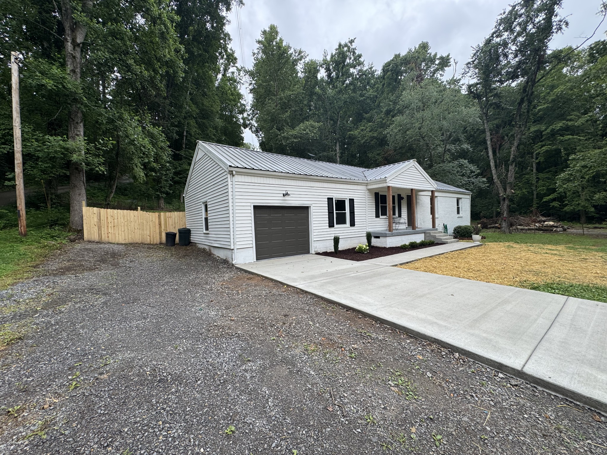 7880 Johnny Crow Road Lyles, TN 37098 - Photo 4 of 24