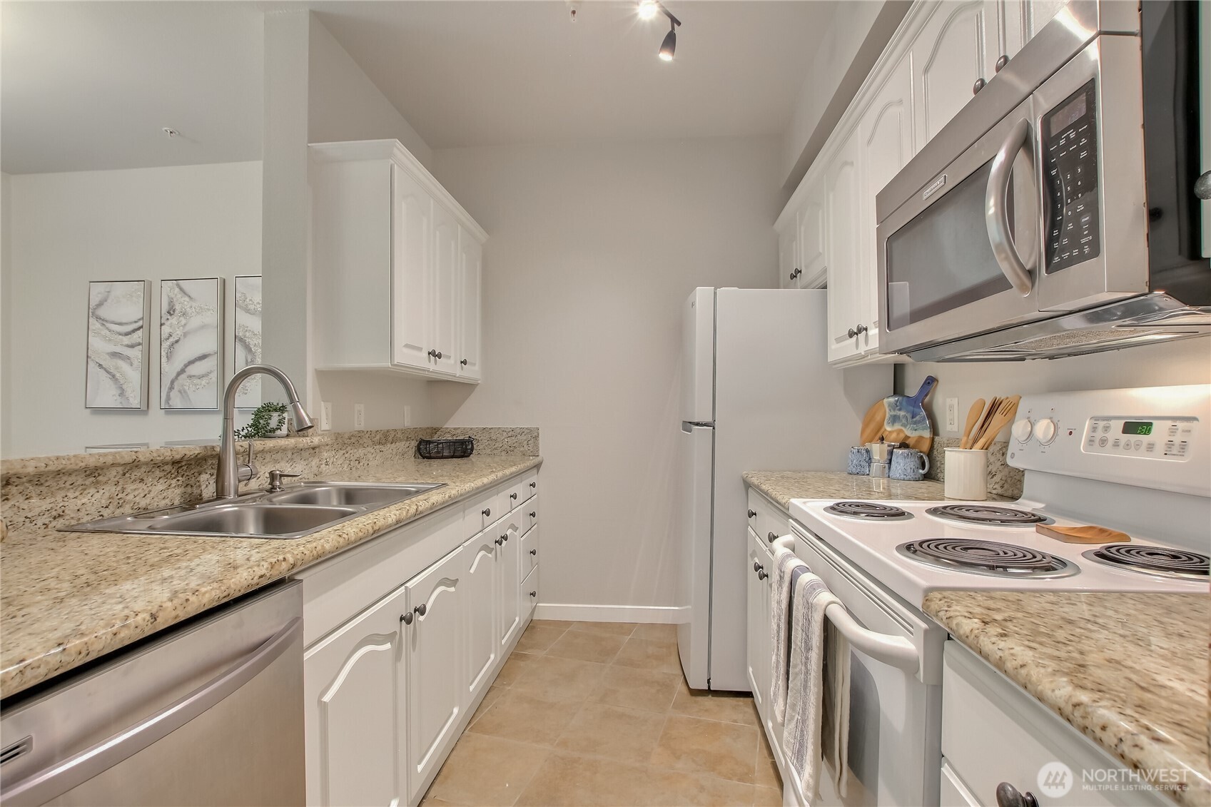 801 North Rainier Avenue, Unit B309 Renton, WA 98057 - Photo 9 of 25 Gallery Image 9