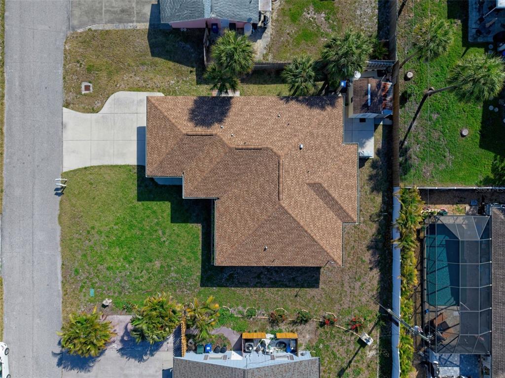 541 Falkland Road Venice, FL 34293 - Photo 20 of 22 an aerial view of a house with a yard basket ball court and outdoor seating
