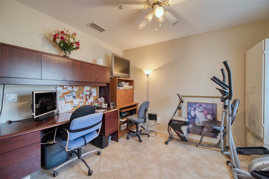 541 Falkland Road Venice, FL 34293 - Photo 10 of 22 a view of a livingroom with furniture and a couch