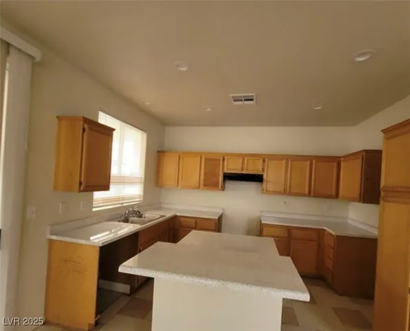 $549,900 | 8701 Shady Pines Drive, Las Vegas, NV 89143