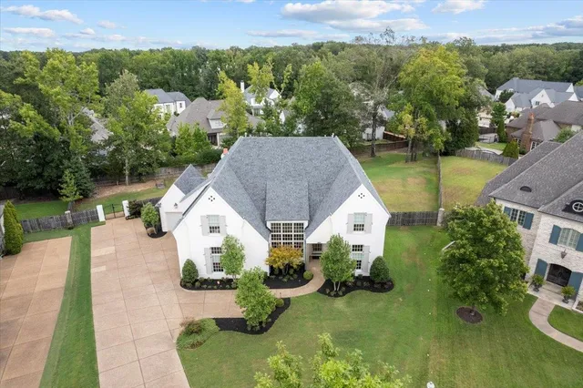 $1,425,000 | 10394 North Duncan Woods Lane, Collierville, TN 38017