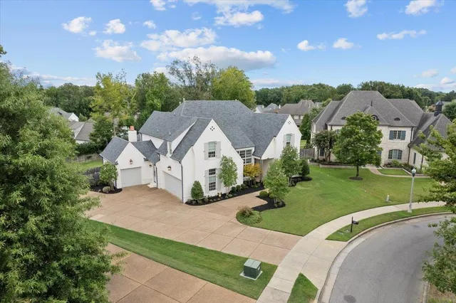 $1,425,000 | 10394 North Duncan Woods Lane, Collierville, TN 38017