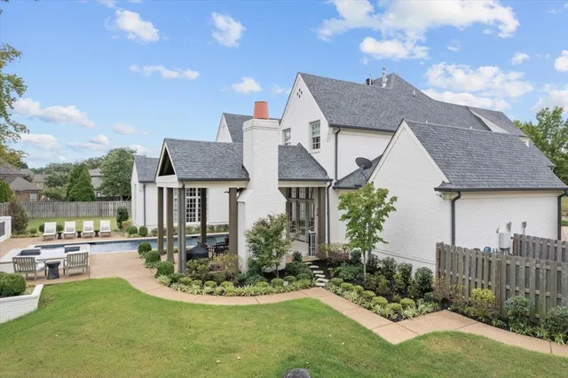 $1,425,000 | 10394 North Duncan Woods Lane, Collierville, TN 38017