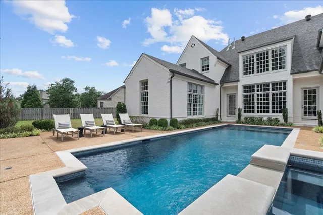 $1,425,000 | 10394 North Duncan Woods Lane, Collierville, TN 38017