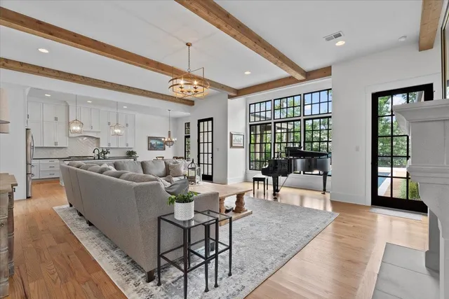 $1,425,000 | 10394 North Duncan Woods Lane, Collierville, TN 38017