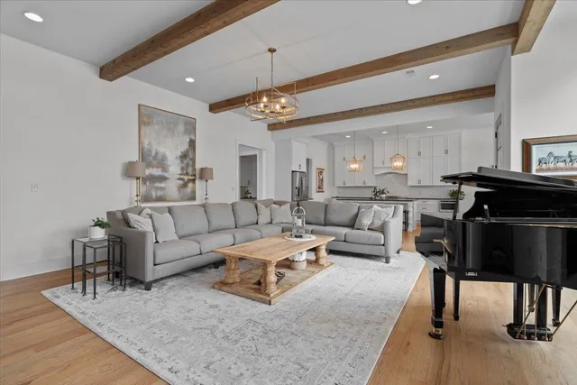 $1,425,000 | 10394 North Duncan Woods Lane, Collierville, TN 38017