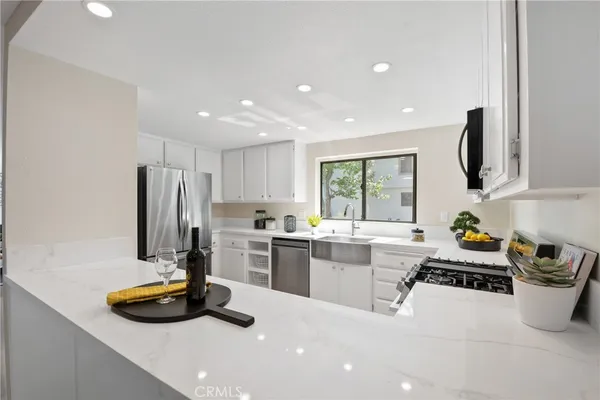 $1,190,000 | 3618 West Estates Lane, Unit A, Rolling Hills Estates, CA 90274