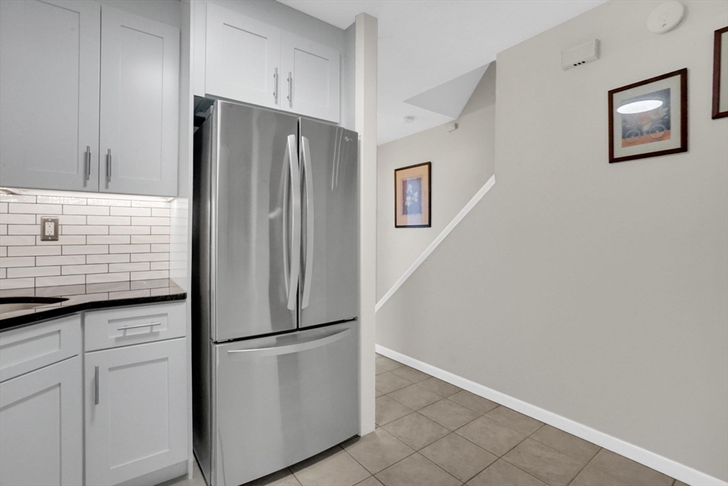 555 Russell Road, Unit U A3 Westfield, MA 01085 - Photo 7 of 32 Gallery Image 7