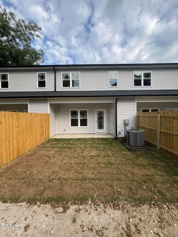 $1,950 | 610 South Blackmon Street, Benson, NC 27504