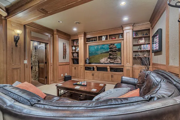 $1,190,000 | 22905 Grove Wood Lane, Cold Spring, MN 56320