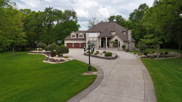$1,190,000 | 22905 Grove Wood Lane, Cold Spring, MN 56320