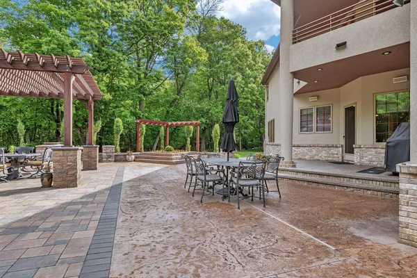 $1,190,000 | 22905 Grove Wood Lane, Cold Spring, MN 56320