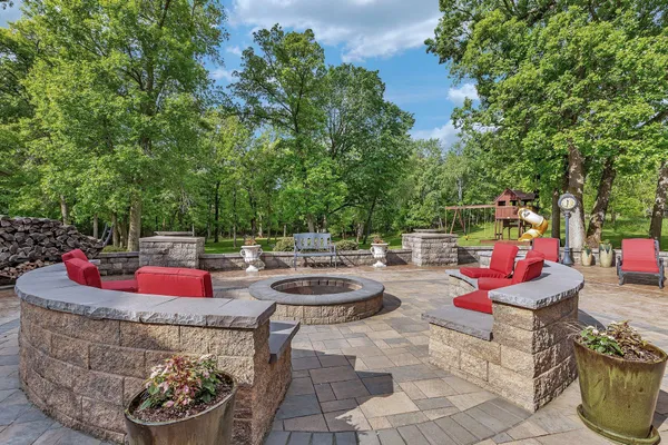 $1,190,000 | 22905 Grove Wood Lane, Cold Spring, MN 56320