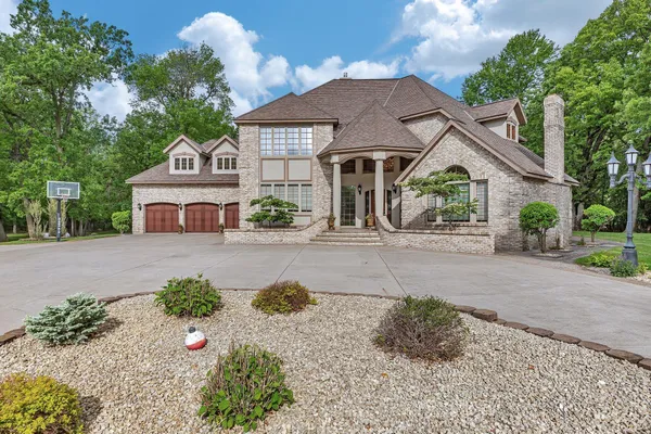 $1,190,000 | 22905 Grove Wood Lane, Cold Spring, MN 56320