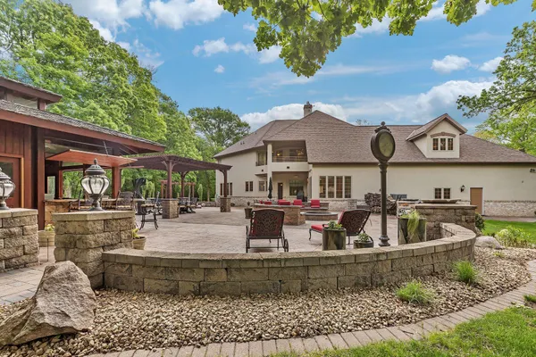 $1,190,000 | 22905 Grove Wood Lane, Cold Spring, MN 56320