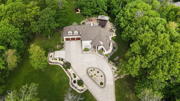$1,190,000 | 22905 Grove Wood Lane, Cold Spring, MN 56320