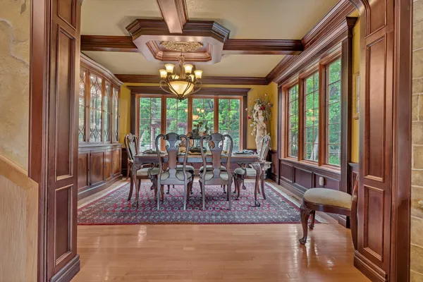 $1,190,000 | 22905 Grove Wood Lane, Cold Spring, MN 56320