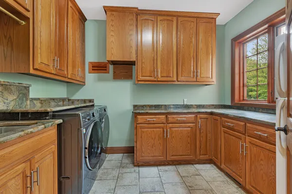 $1,190,000 | 22905 Grove Wood Lane, Cold Spring, MN 56320