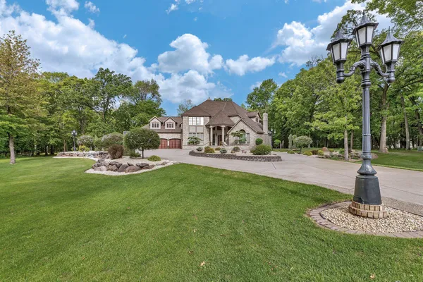 $1,190,000 | 22905 Grove Wood Lane, Cold Spring, MN 56320