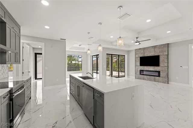 $599,900 | 2829 Southwest 25th Place, Cape Coral, FL 33914