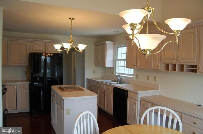 13301 Jimtown Road Thurmont, MD 21788 - Photo 25 of 30 Kitchen #3
