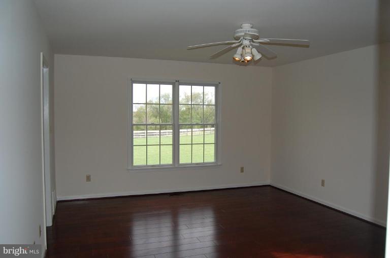 13301 Jimtown Road Thurmont, MD 21788 - Photo 28 of 30 Master Bedroom #2