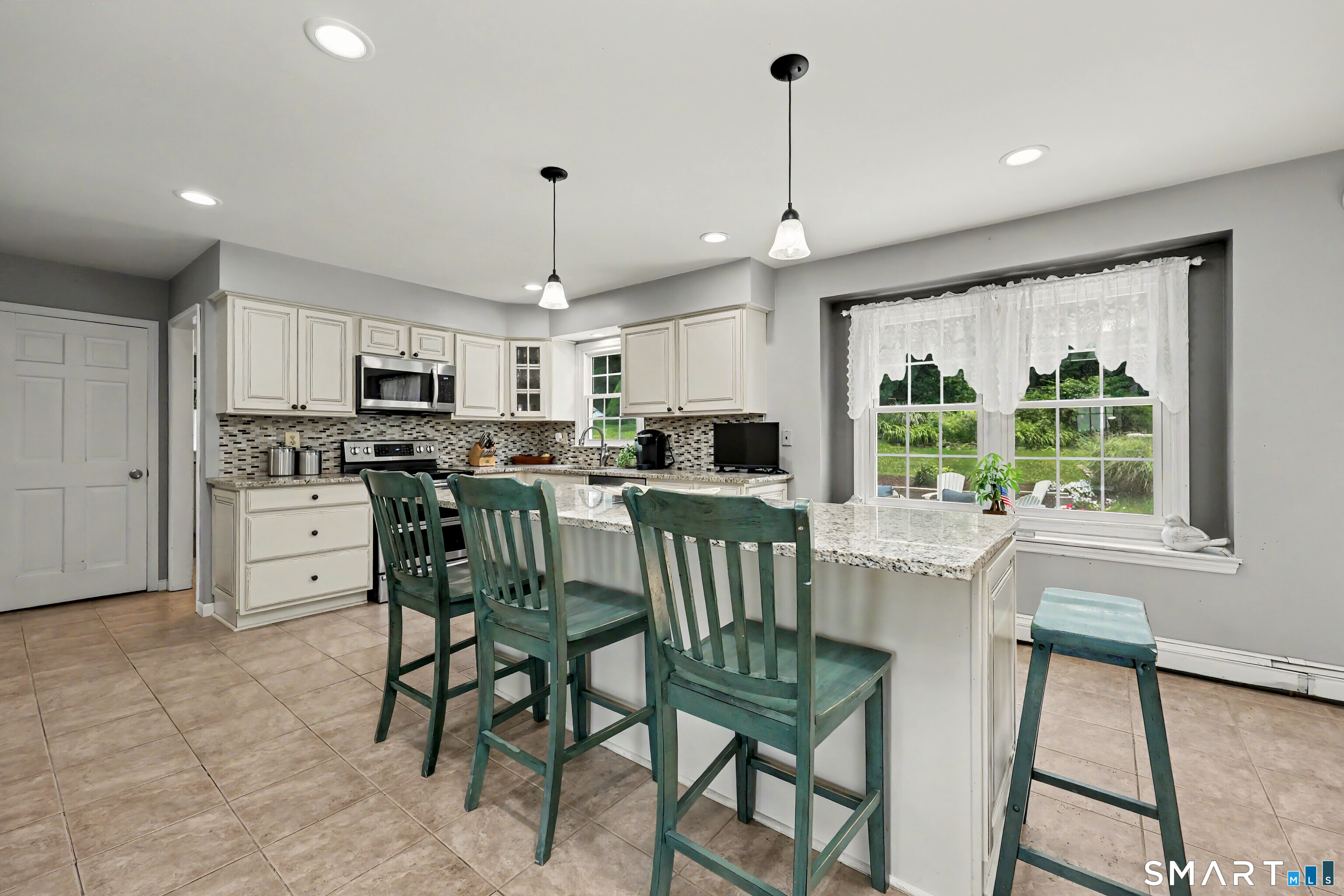 29 Pleasant View Road New Milford, CT 06776 - Photo 12 of 40 Kitchen island