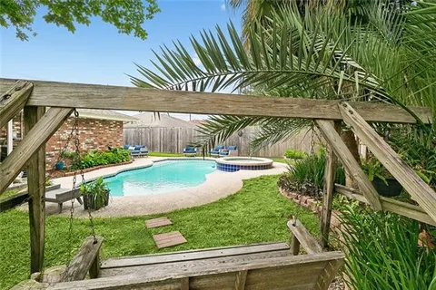 $335,000 | 4513 St Mary Street, Metairie, LA 70006