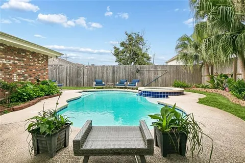 $335,000 | 4513 St Mary Street, Metairie, LA 70006