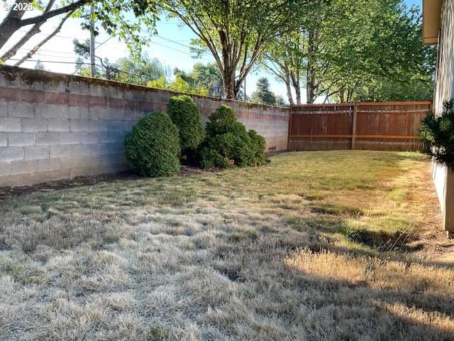 1949 Southeast Palmquist Road, Unit 41 Gresham, OR 97080 - Photo 8 of 47 Backyard