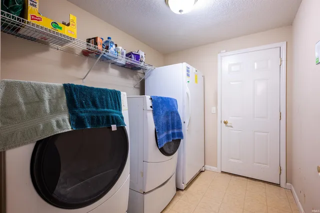 3926 Ravens Cove Run, Fort Wayne, IN 46818