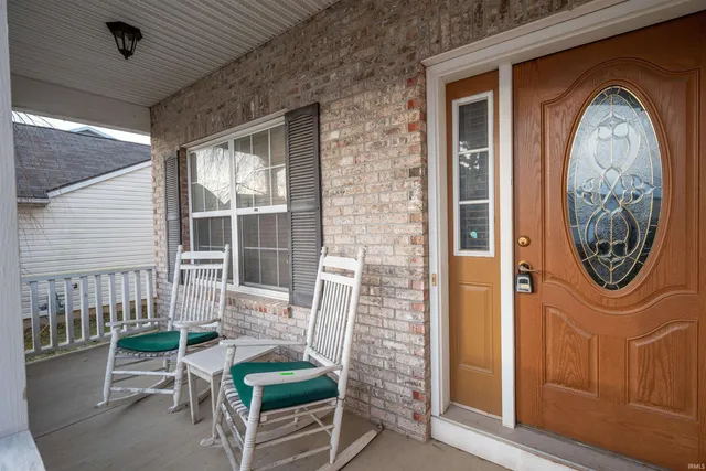 3926 Ravens Cove Run, Fort Wayne, IN 46818