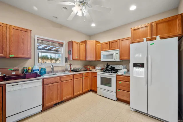 3926 Ravens Cove Run, Fort Wayne, IN 46818