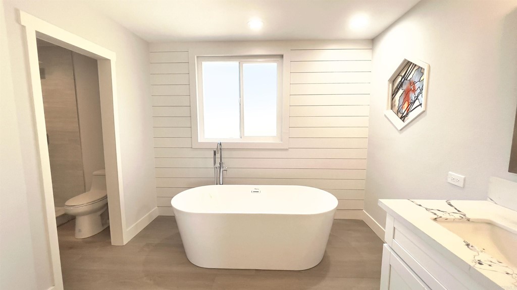 2159 Shire Drive El Cajon, CA 92019 - Photo 16 of 18 a bathroom with a sink and a bathtub
