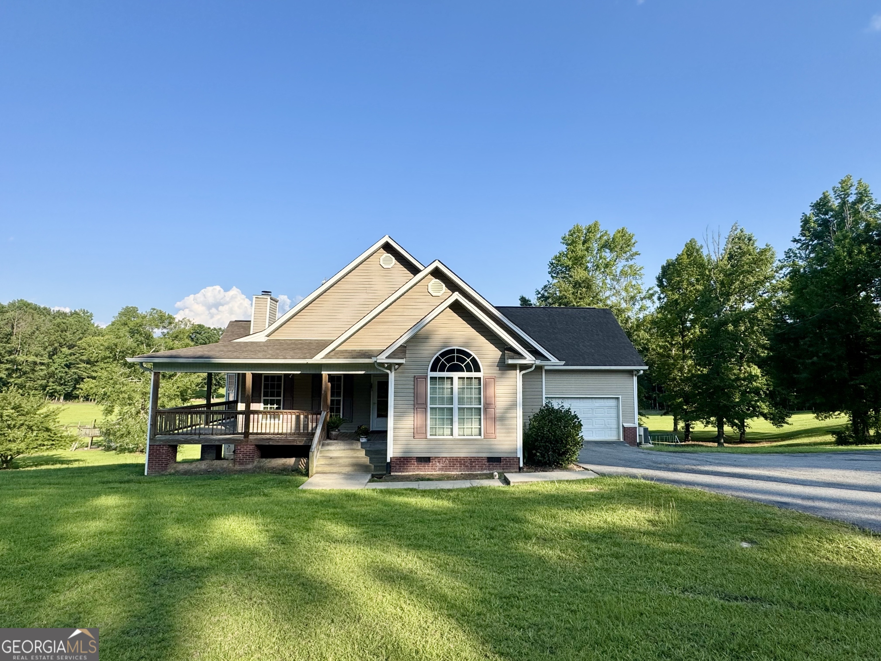 325 Overland Way Gray, GA 31032 - Photo 2 of 32