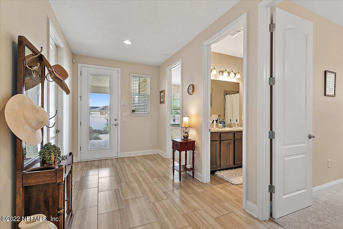 655 Sternwheel Drive St. Johns, FL 32259 - Photo 21 of 42 Hallway