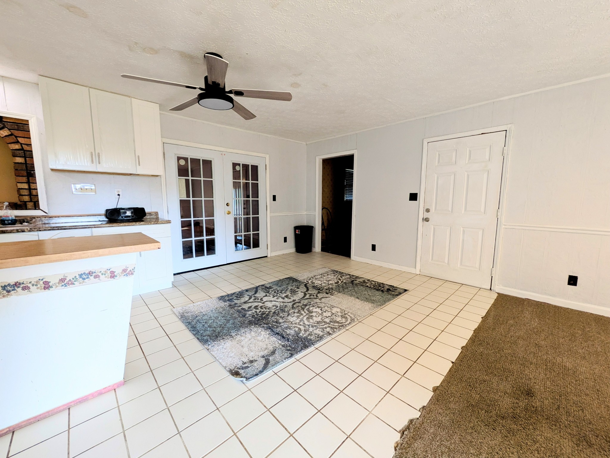 3416 Erin Road McEwen, TN 37101 - Photo 11 of 43 a view of a kitchen with sink and refrigerator