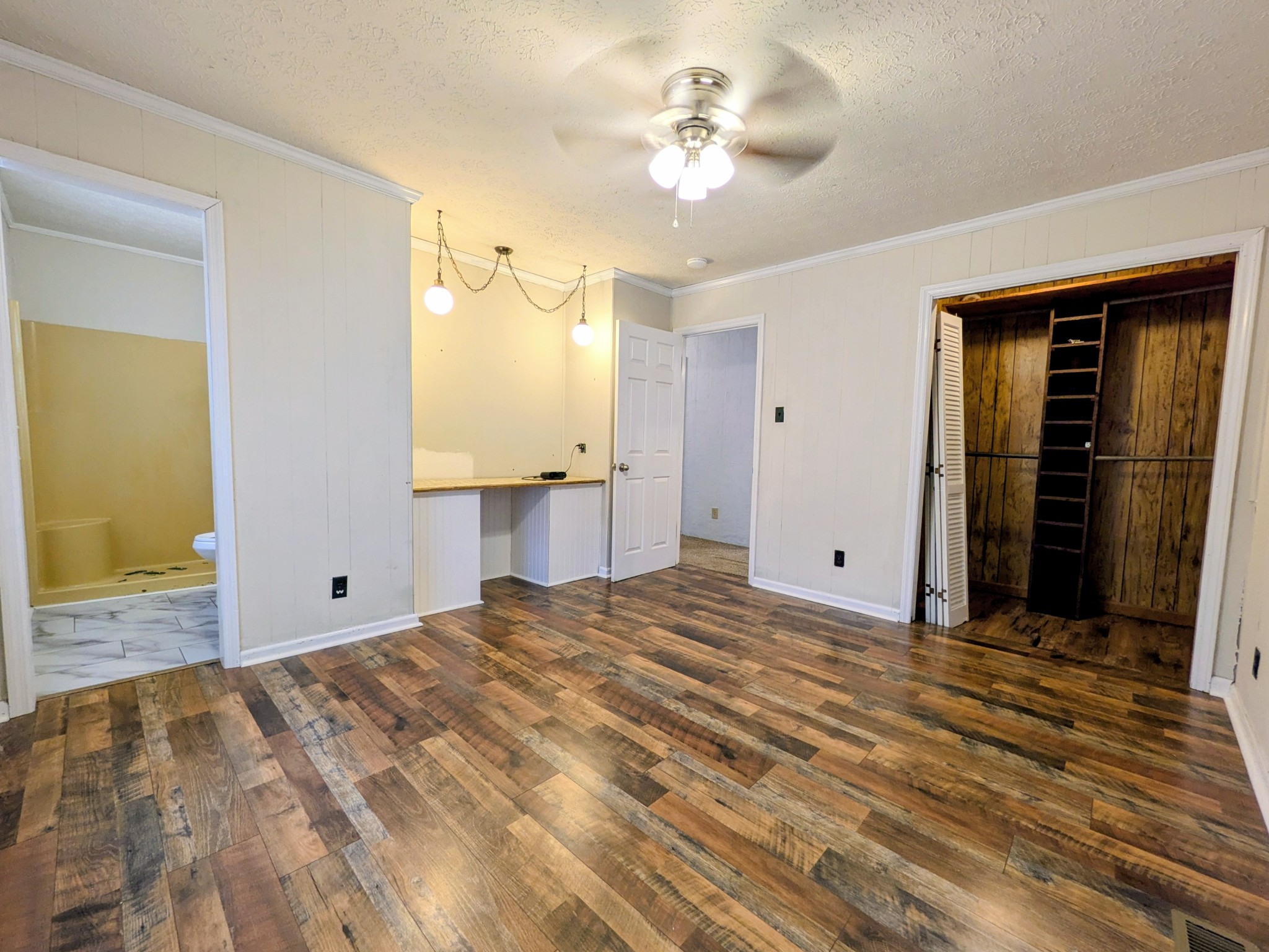 3416 Erin Road McEwen, TN 37101 - Photo 18 of 43 a view of a room with a sink and a mirror