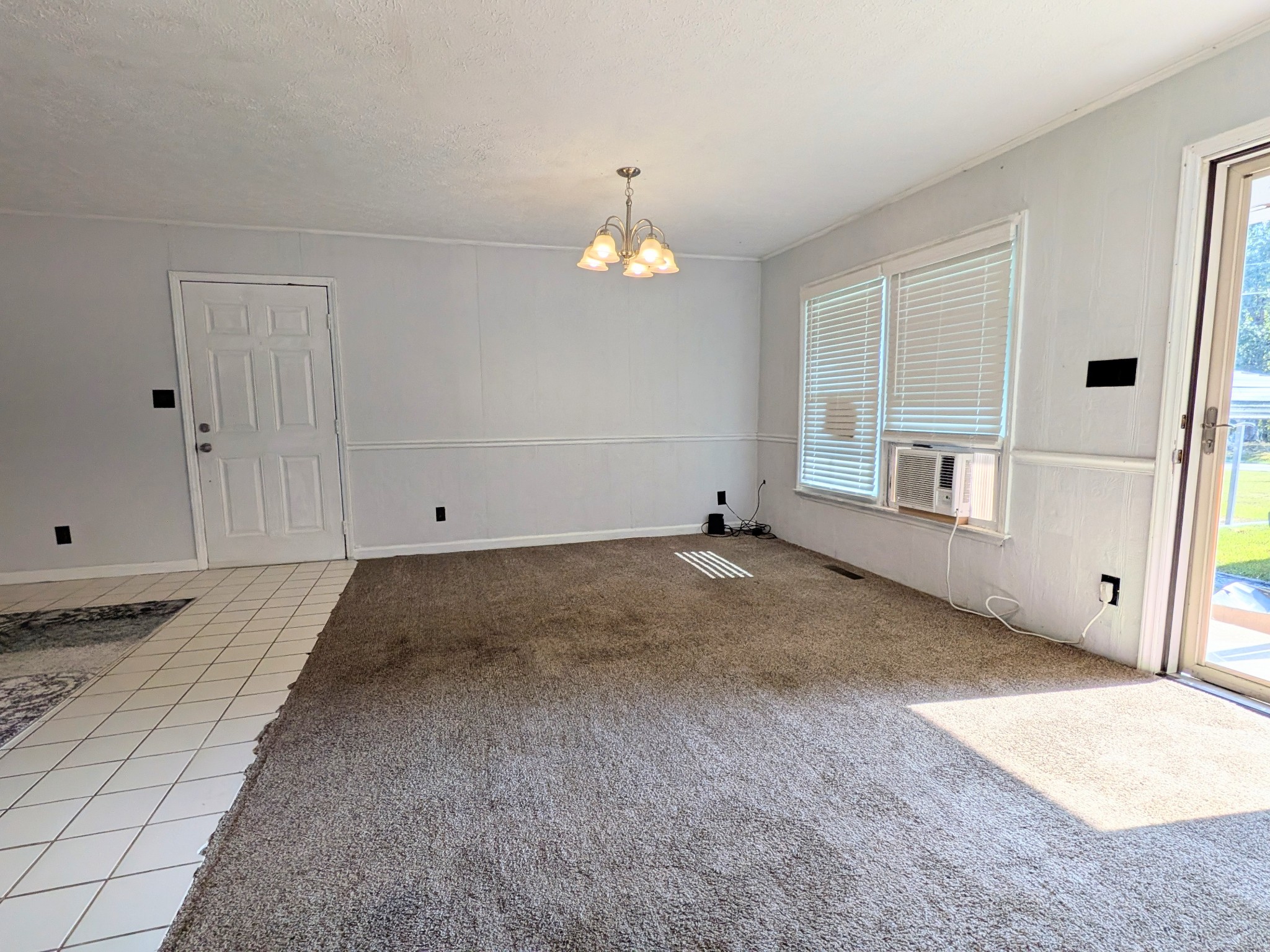 3416 Erin Road McEwen, TN 37101 - Photo 5 of 43 a view of a livingroom with an empty space