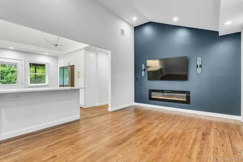 $749,000 | 1 Coles Street, Glen Cove, NY 11542
