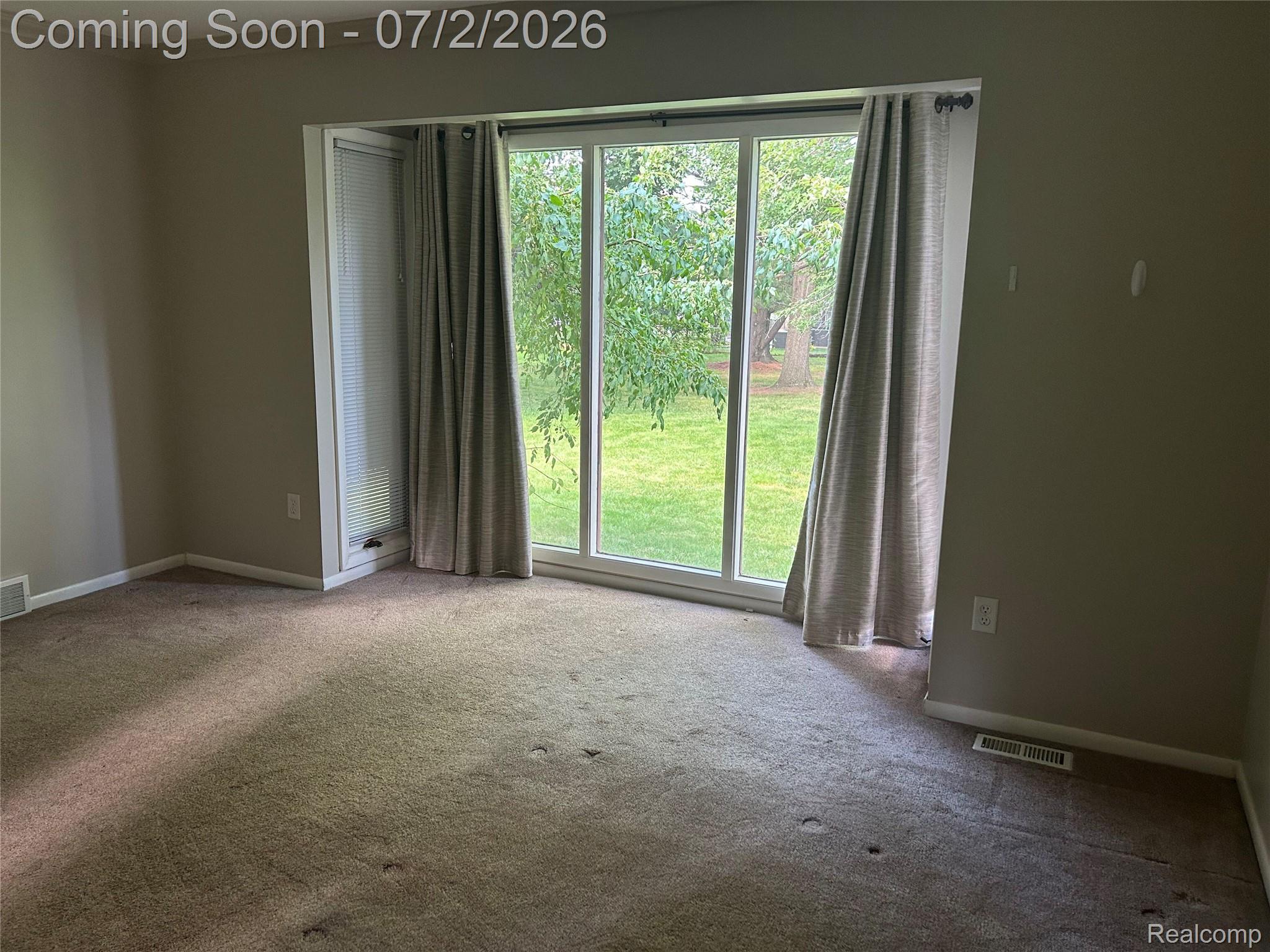 16080 Merriman Road Livonia, MI 48154 - Photo 21 of 37 IMG_7201.jpeg