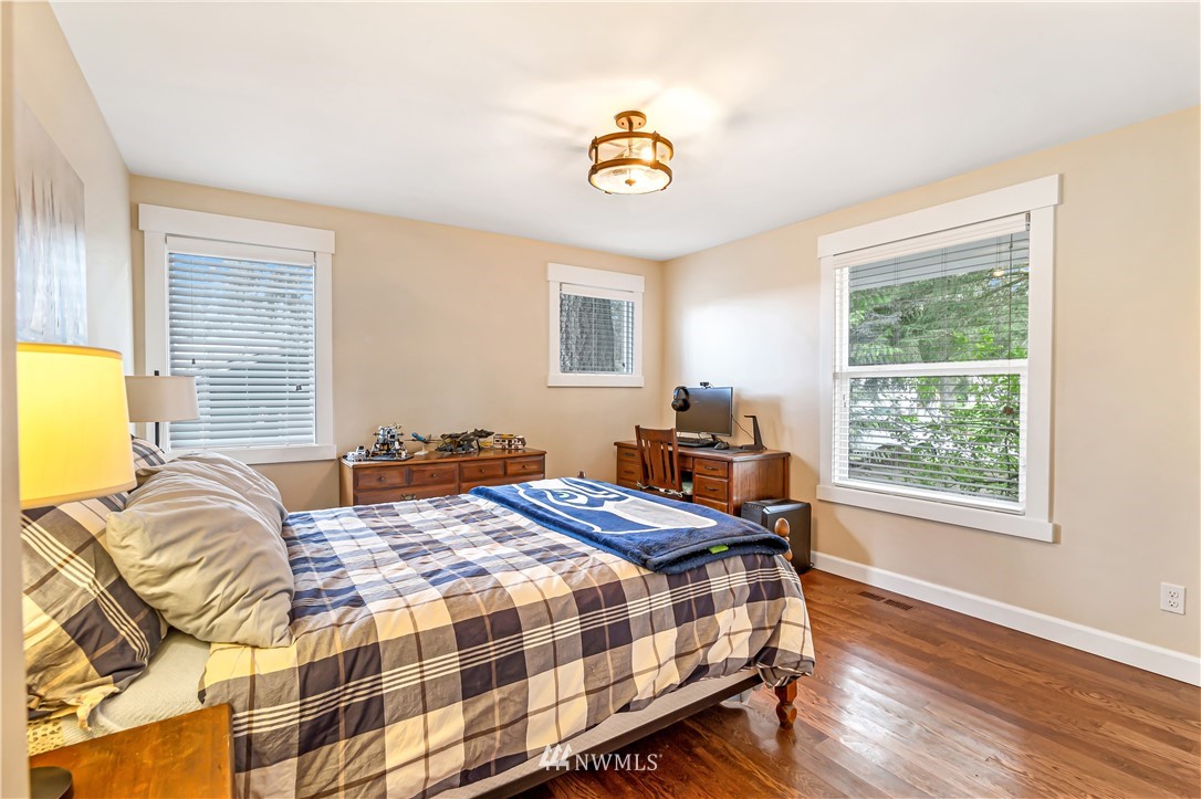 608 212th Street Southwest Bothell, WA 98021 - Photo 15 of 21