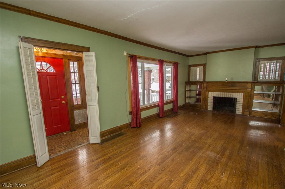 860 Clarence Road Cleveland Heights, OH 44121 - Photo 8 of 28 Gallery Image 8