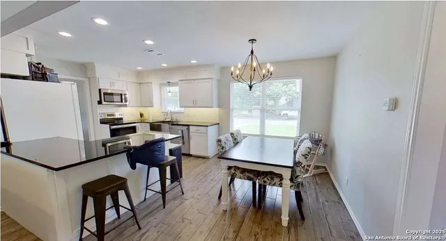 $2,000 | 323 Cardinal Drive, New Braunfels, TX 78130